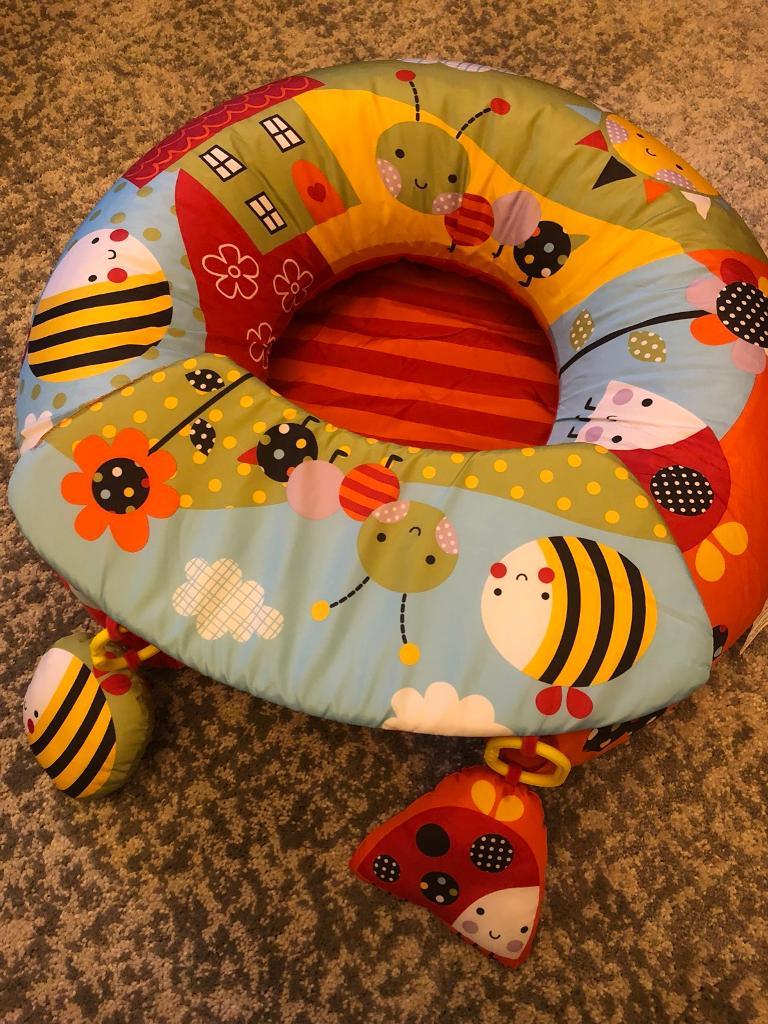 red kite inflatable ring